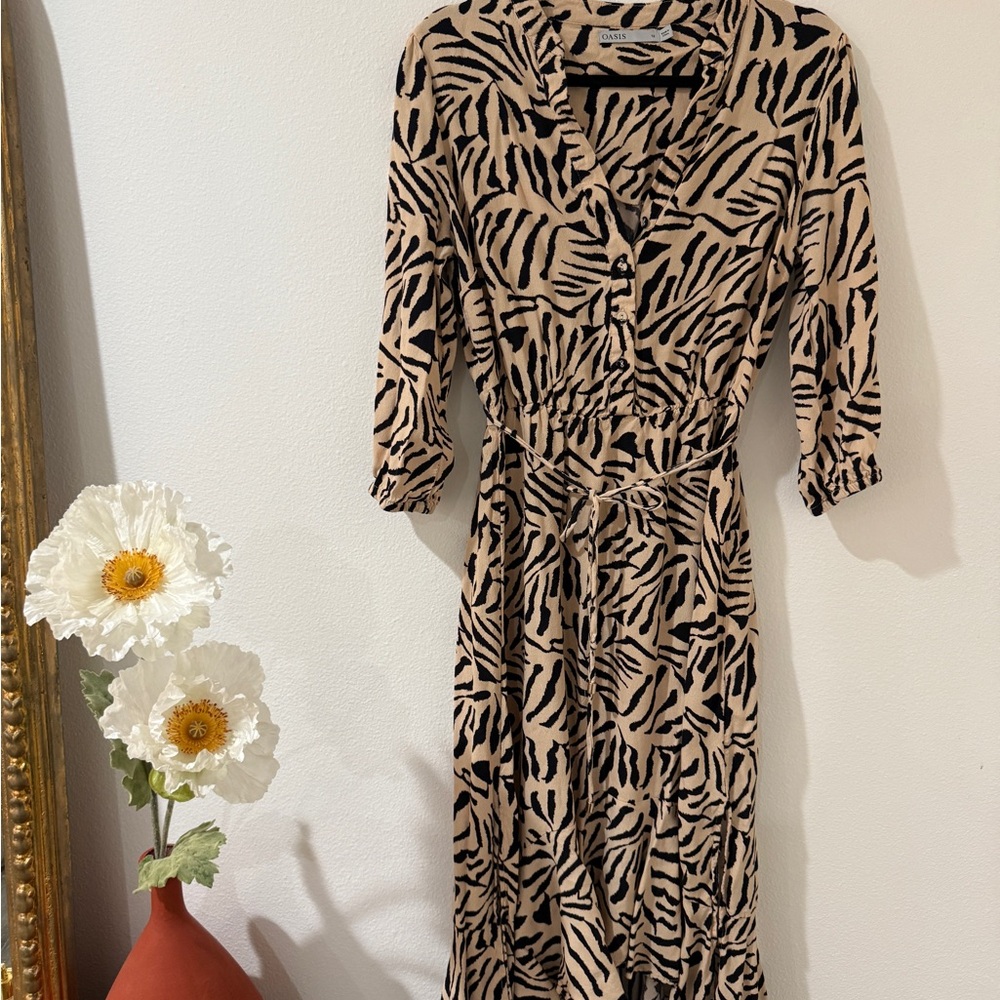 Oasis Black and Tan Zebra Print Long Sleeve Dress